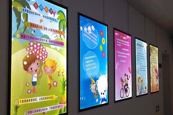 你想知道的門禁燈箱廣告優(yōu)勢及投放技巧都在這里！